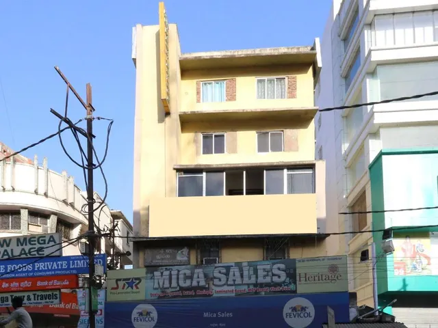 Super OYO New Mega Palace