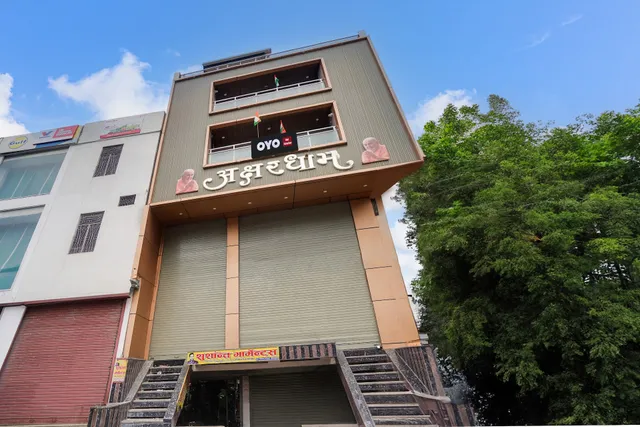 OYO Hotel Akshardham Palace Inn