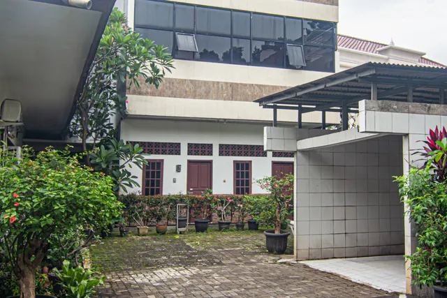 Urbanview Hotel Minongga Pondok Labu