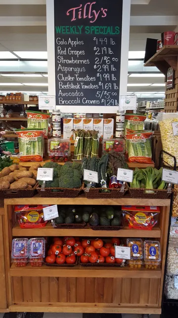 Tilly & Salvy’s Bacon Street Farm