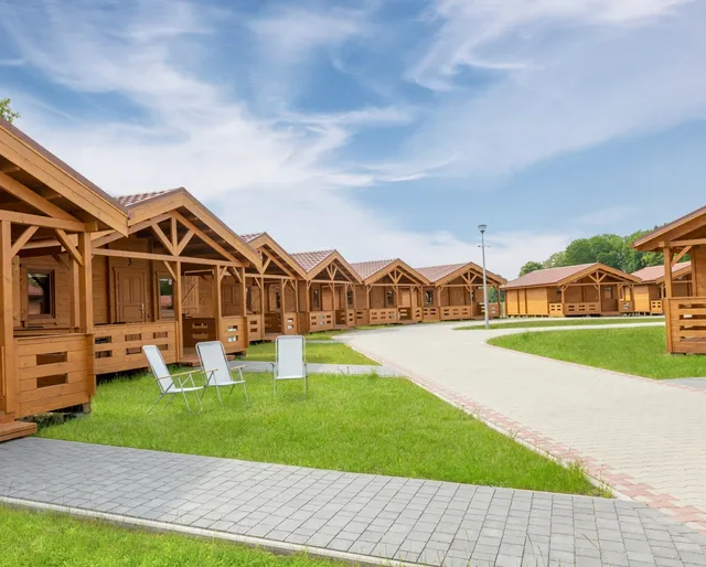 Domki nad jeziorem Bogdanka Park