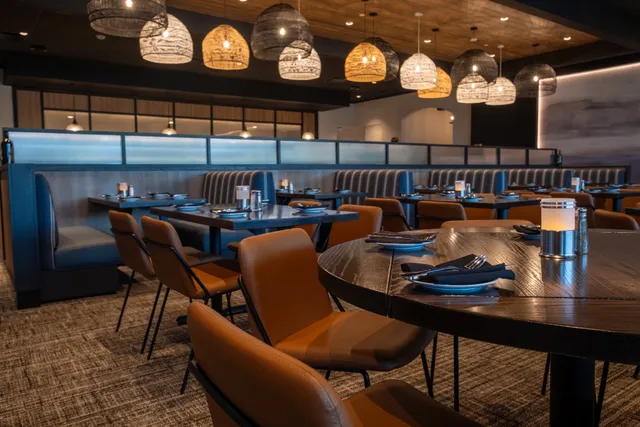 Cooper's Hawk Winery & Restaurant