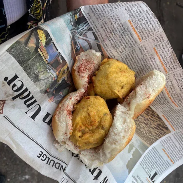 Mama ka Vada Pav
