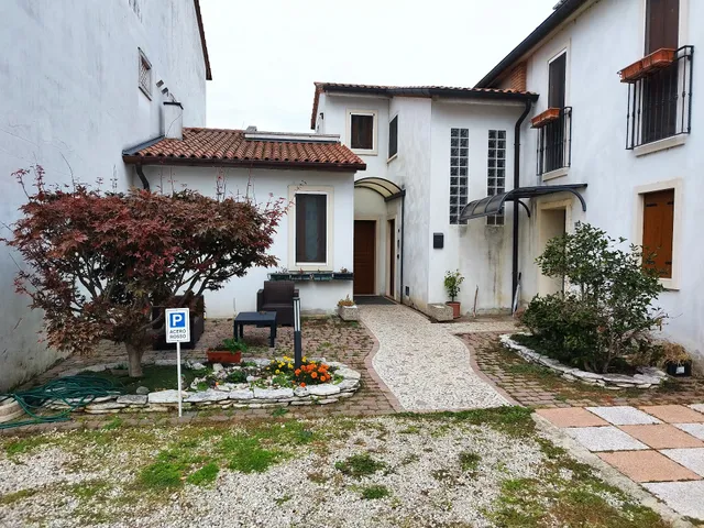 APPARTAMENTO ACERO ROSSO