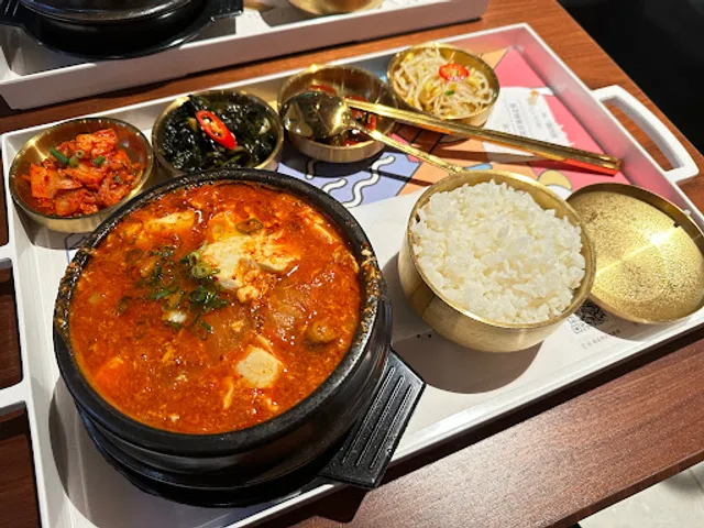 FOND訪 韓國傳統豆腐鍋-義享店