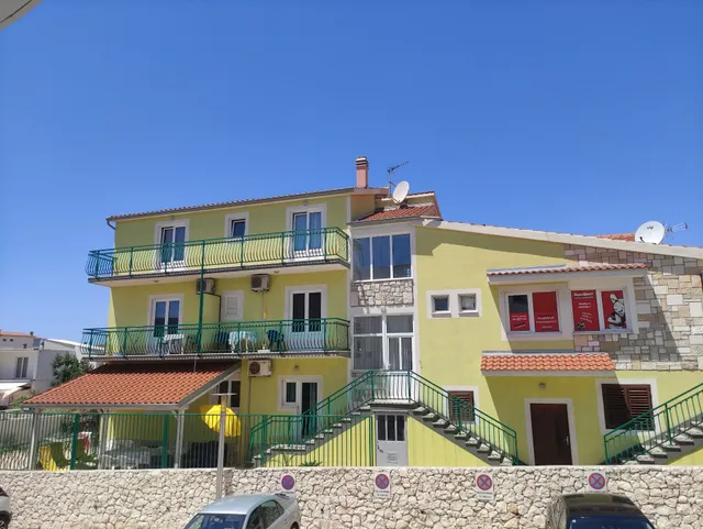 Apartments Jadrijević Brna