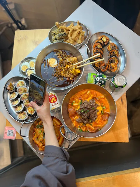 SinJeon K-Street Food Carnegie