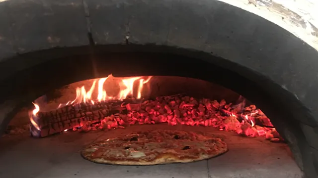 La baraka pizzas Feu De Bois Avignon
