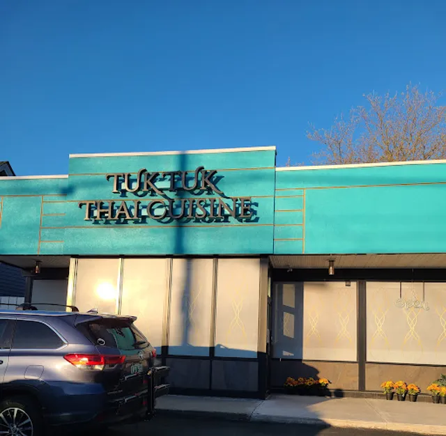 Tuk Tuk Thai Cuisine and Sushi