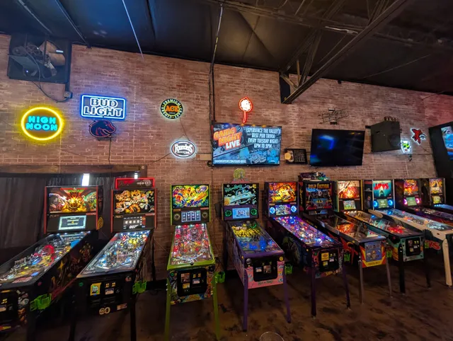 Heritage Social Club - Bar & Grill