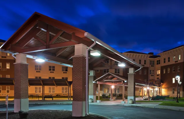 Holiday Inn Express Rainier Inn & Rainier Complex