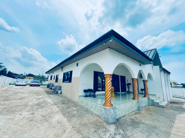 Nanas Holiday Let Guest House