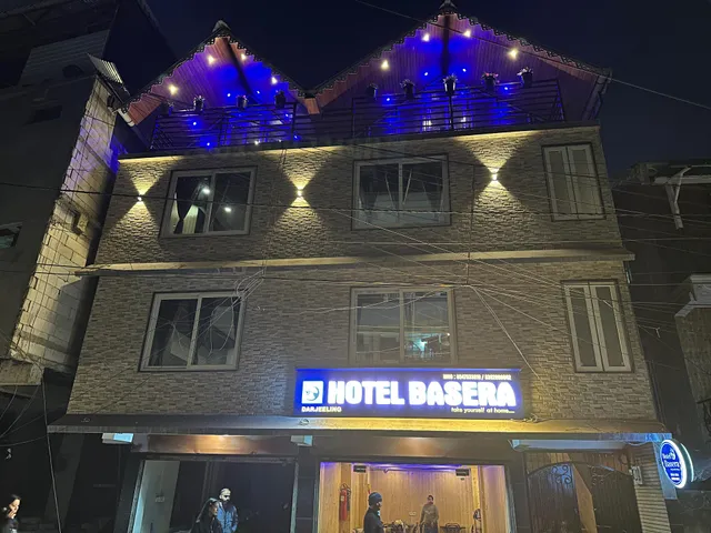 Hotel Basera