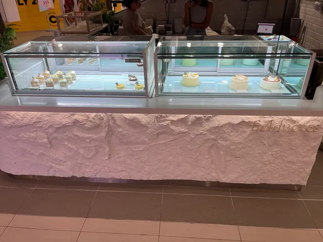 Fieldnotes, Tampines 1