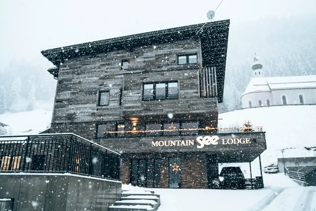 Mountain See Lodge
