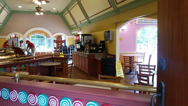 Sugar 'n Spice Bake Shop