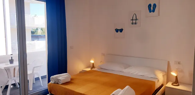 LE DIMORE SUL MARE BEACH ROOMS RENTAL SAN SALVO MARINA (Affittacamere sul mare)
