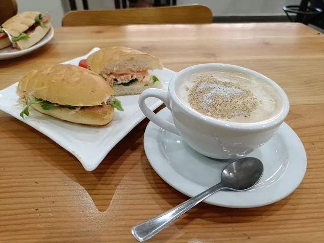 Pastelaria e Gelados Alpino