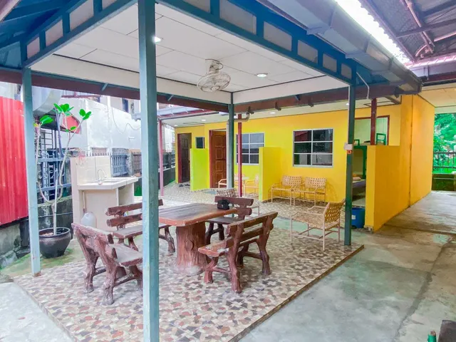 Lagenda Resthouse Cenang Beach