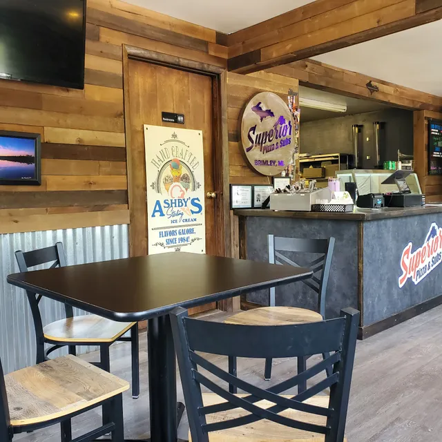 Superior Pizza & Subs