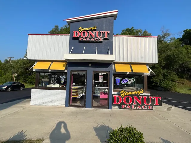 Yummy donut palace.boba tea.smoothie.coffee