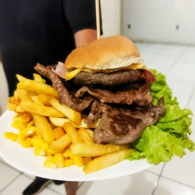 Dovah Lanches e Shawarmas