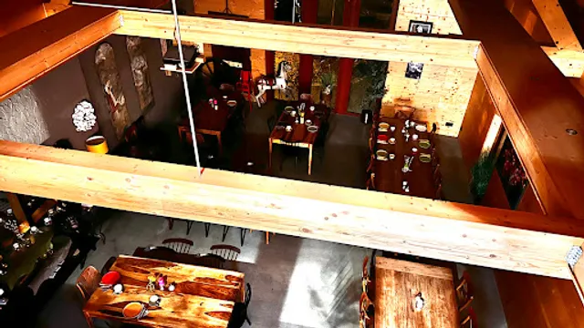 MARKTSCHEUNE Meckse - Hofladen mit Café