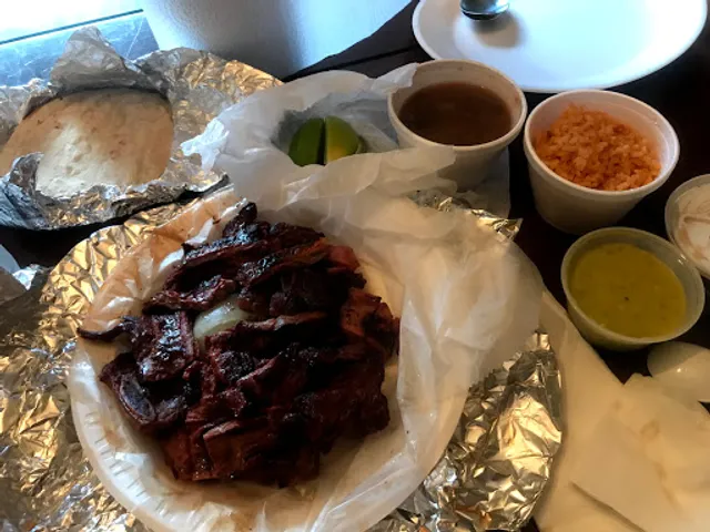 Pollos Asados La Silla (Food Truck)