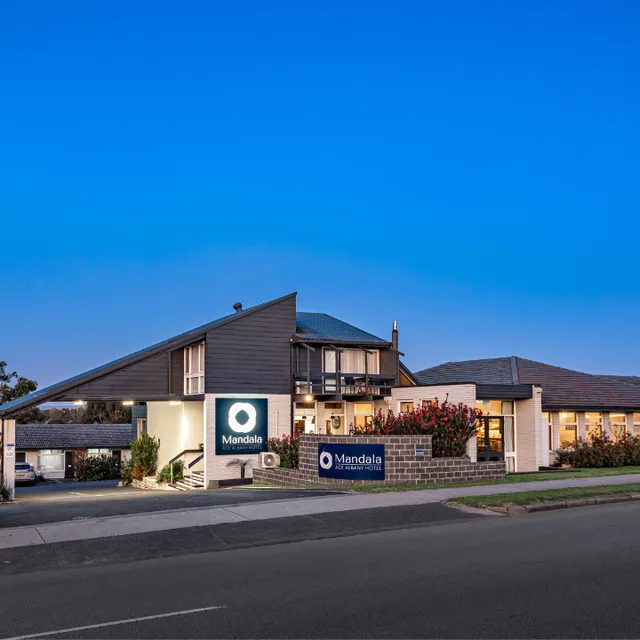 Mandala Ace Albany Hotel