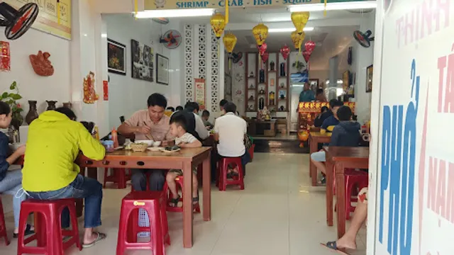 Phở Thịnh Noodle soup
