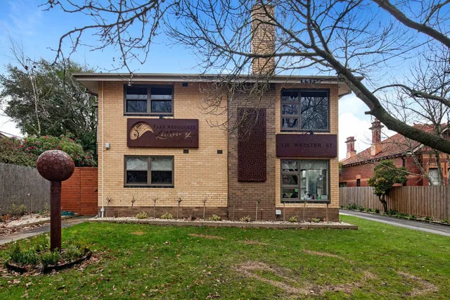 Lake Wendouree Luxury Apartments - 128 Webster Str