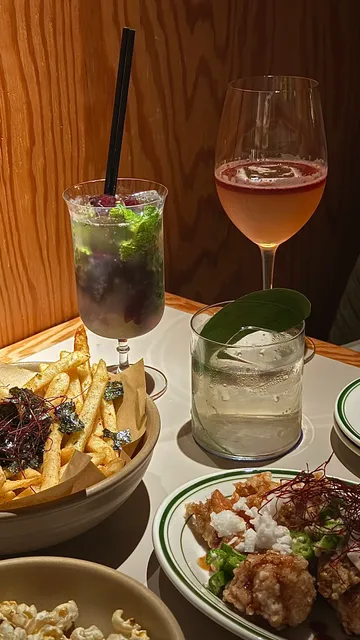 Petit Petit Bar 沛提沛提酒吧 & 咖啡 寵物友善