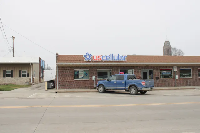 Authorized Retailer UScellular & T-Mobile