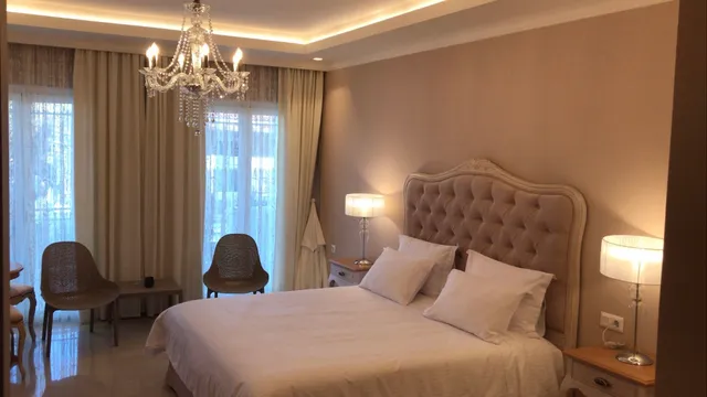 VK Luxury Suites