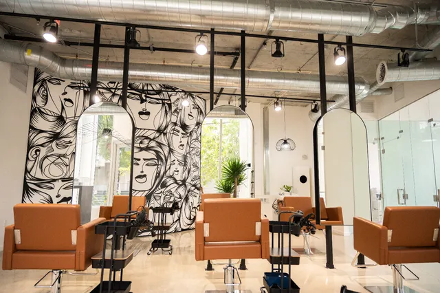 Hair by day beauty salon