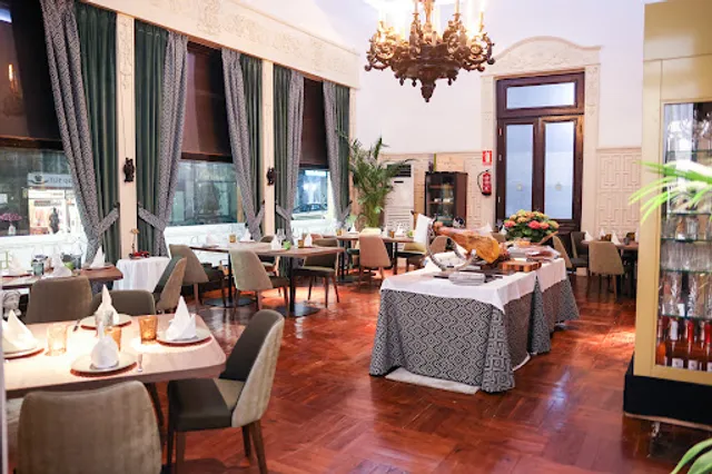 Restaurante D'Davinia Martínez - Ateneo Cultural Casino Orcelitano