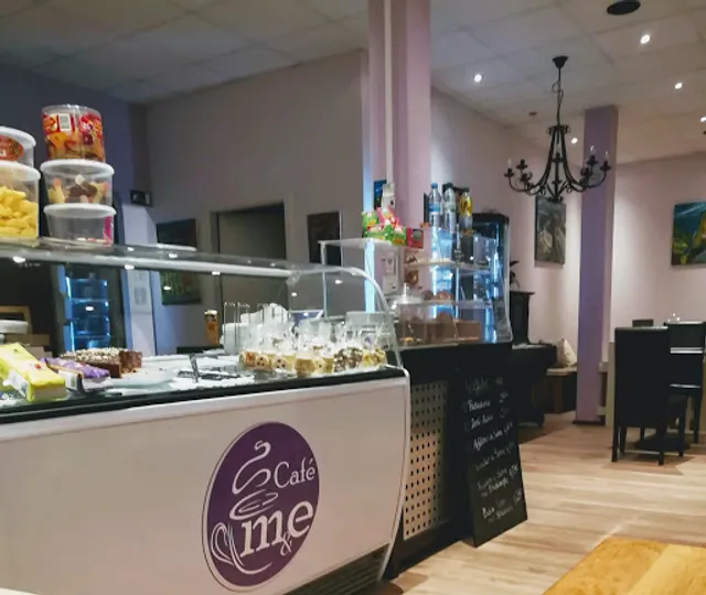 Café m&e
