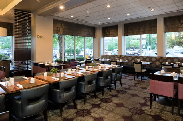 Garden Grille & Bar at Hilton Garden Inn Auburn Riverwatch