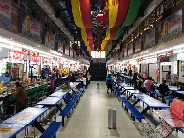 Xiangyun Food City （East Gate）