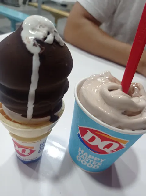 Dairy Queen AV. 135