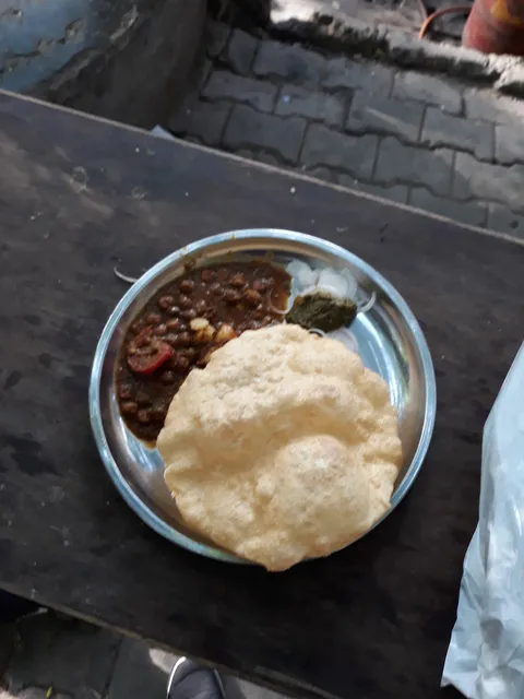 Corner’s Chole Bhature