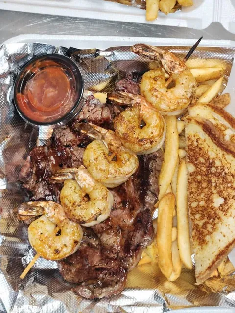 Roanoke Steakhouse Bar & Grill