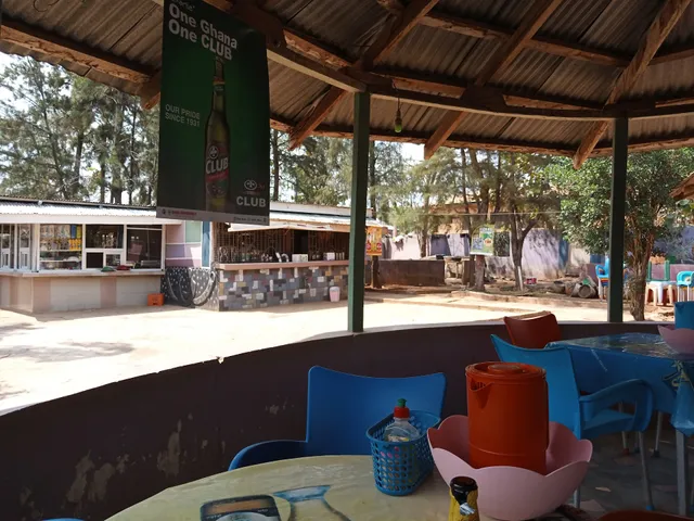 Anansekrom Pub and Restaurant