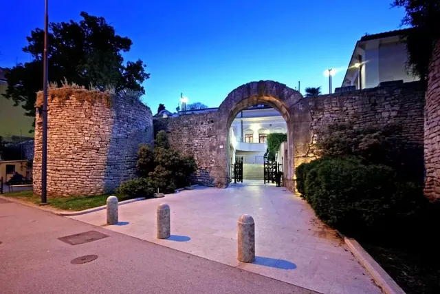 Pula Antic Rooms in Center