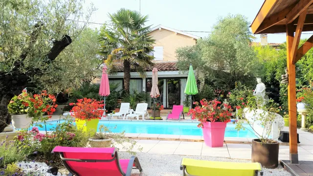 Gîte et Maison d'hôtes L'Hermine Occitane B&B