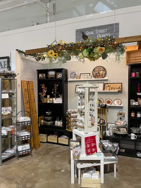 Painted Tree Boutiques - Kingwood