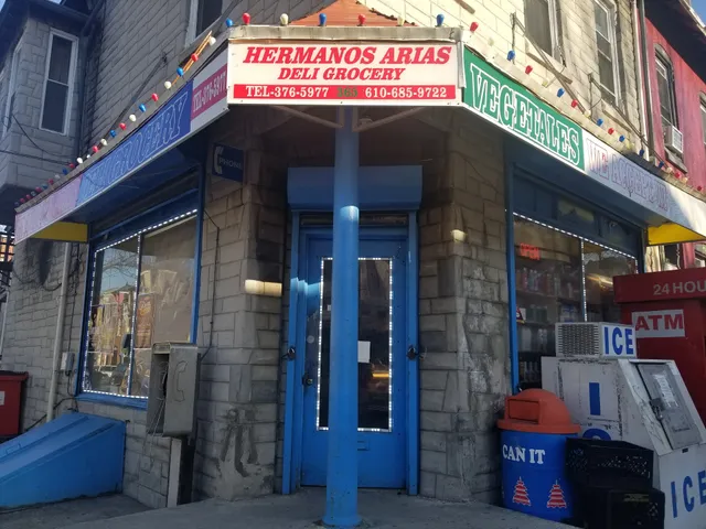 Hermanos Arias Grocery