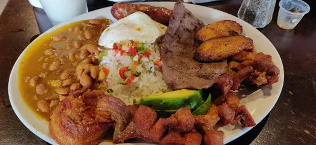 Delicias Colombianas Jax