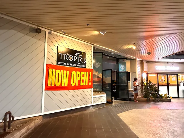 Tropics Restaurant & Craft House