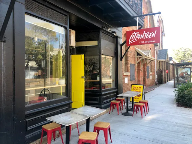 Lit Canteen